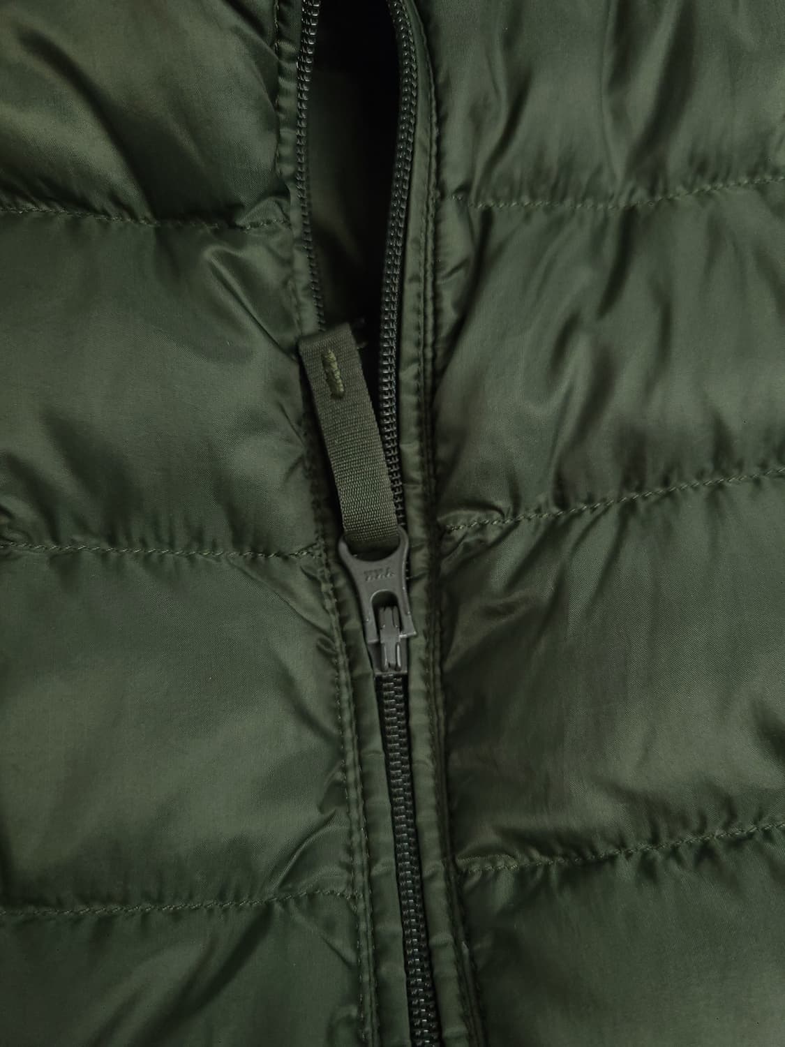 XL)무료배송 유니클로 경량패딩조끼 상품이미지4