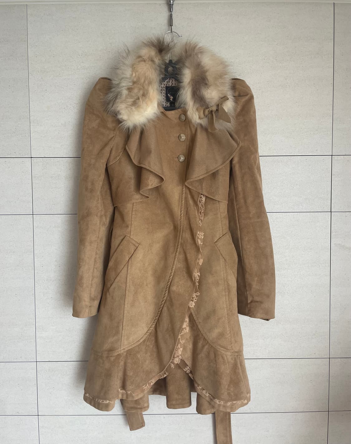 퍼 프릴 리본 원피스 코트 갸루 핀터 리즈리사 엑시즈팜 마즈 상품이미지1