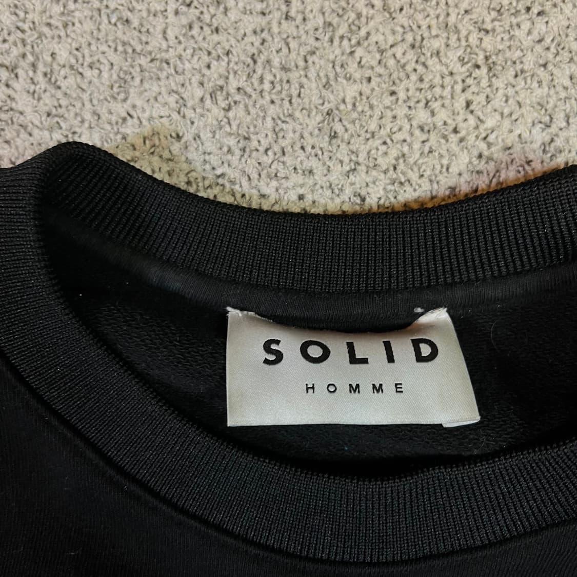 솔리드 옴므 빅로고 레드 패치 스웻 맨투맨 상품이미지5