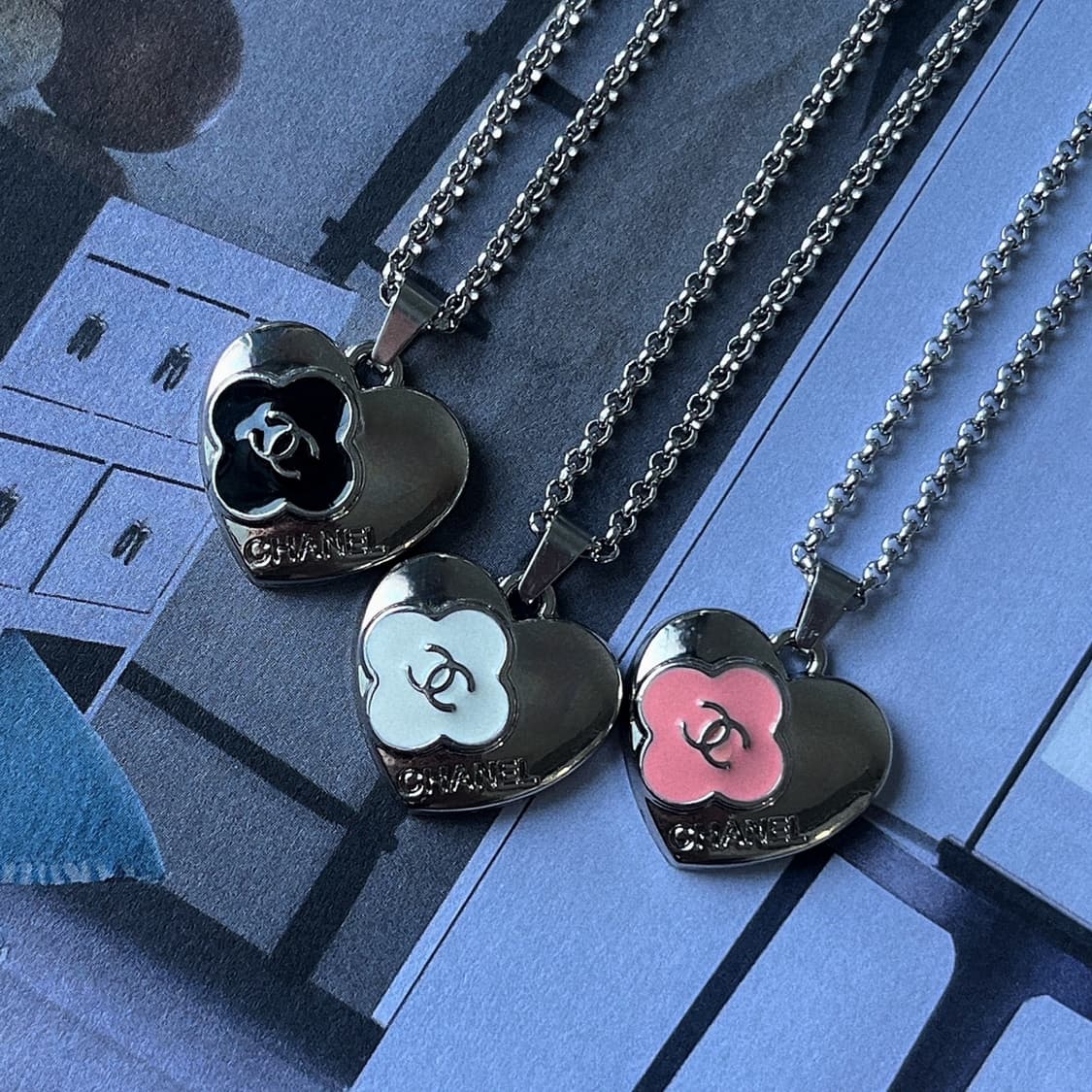 샤넬 플라워 하트 실버 목걸이 (컬러 선택 가능) 상품이미지3