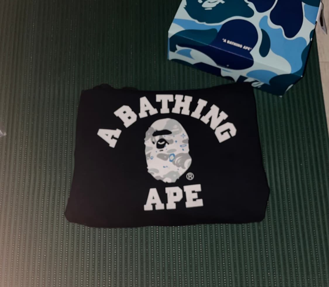 베이프 후드티 판매 합니다 시중에 잘 안 팔아요 상품이미지1