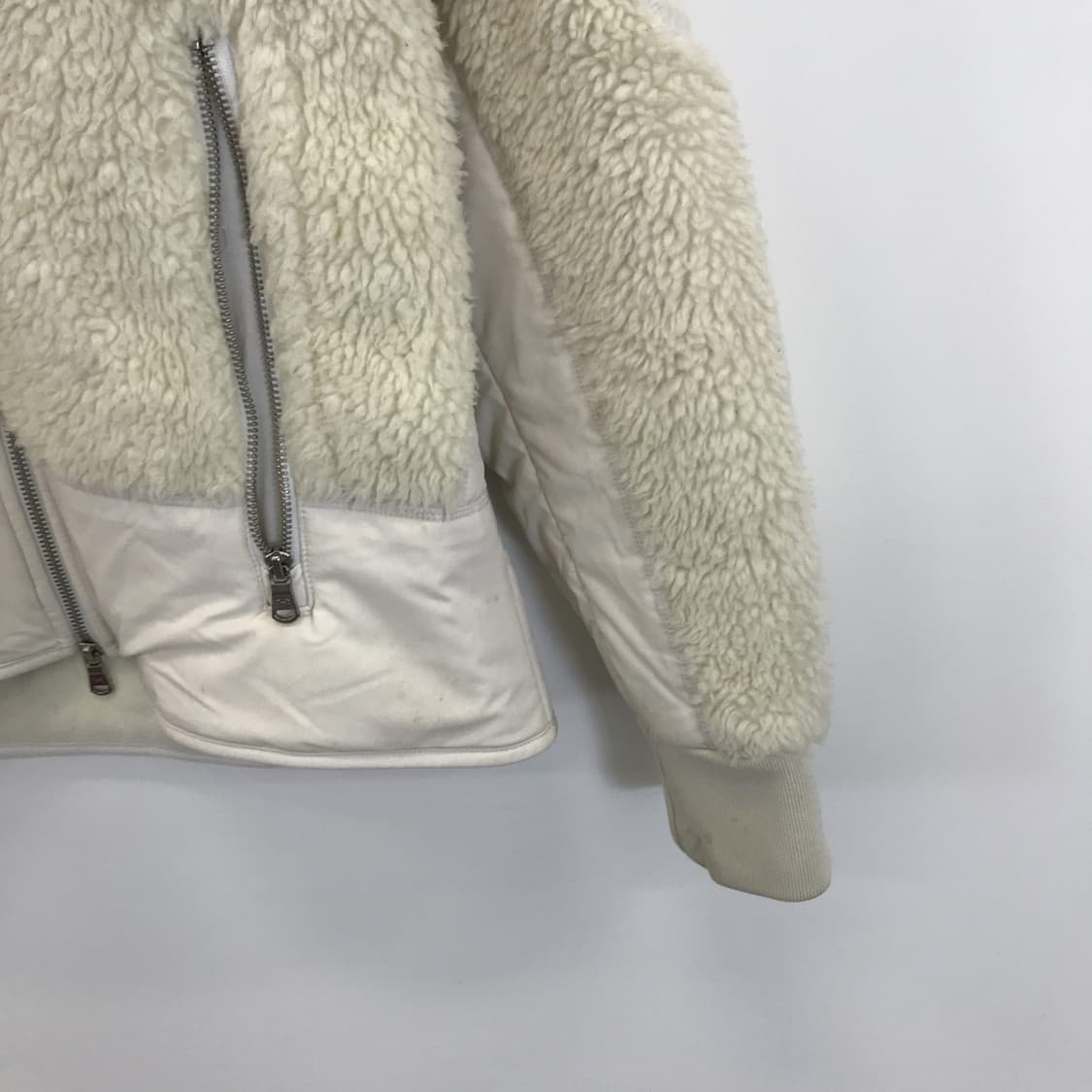 언더아머 북극곰 플리스 점퍼 [L사이즈] 상품이미지3