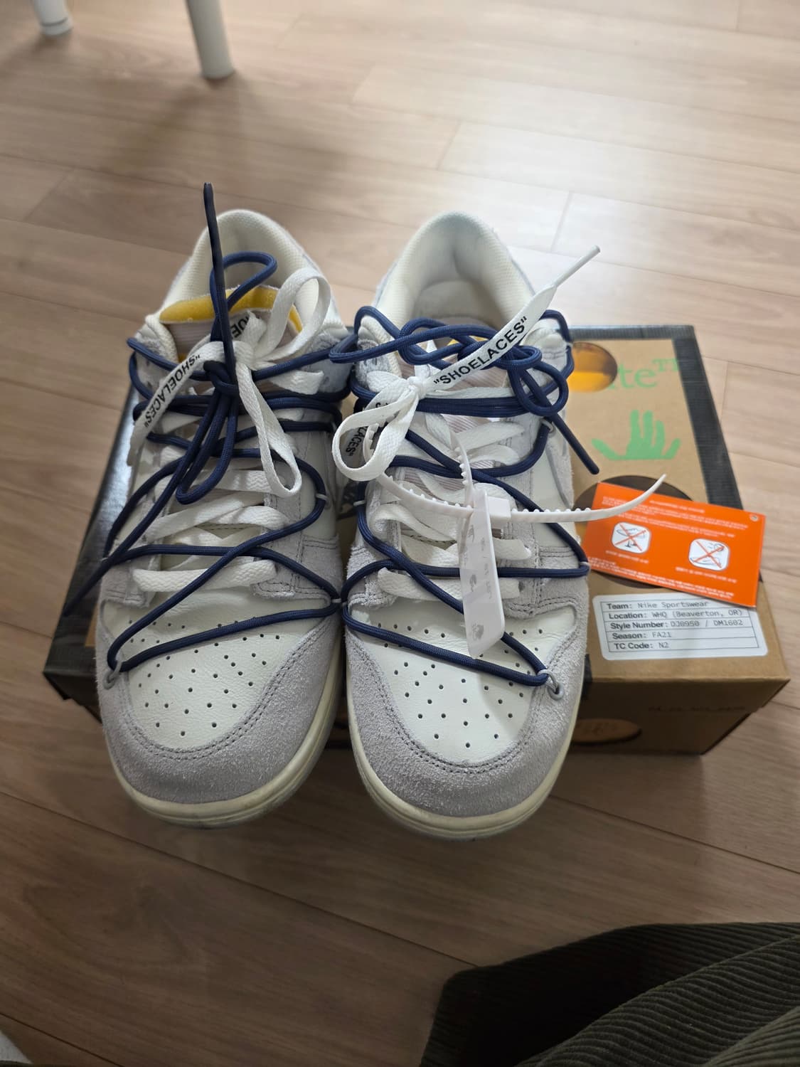 오프화이트x나이키 덩크 lot 18 275사이즈 상품이미지2