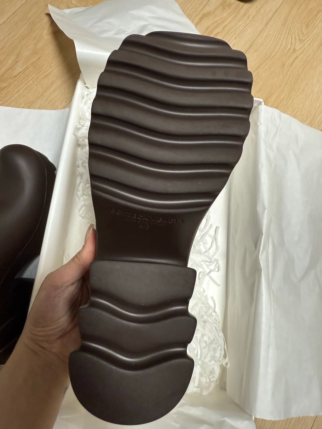 보테가베네타 여성 러버슈즈 40(250-255)폰단테 상품이미지3