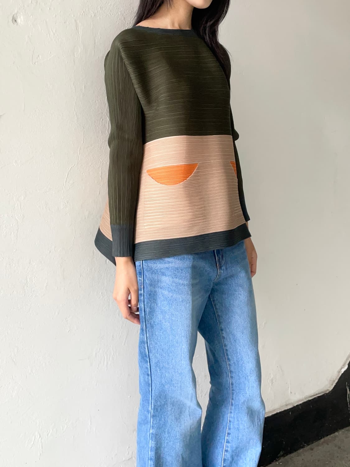 Khaki crew neck pocket pleats top 상품이미지2