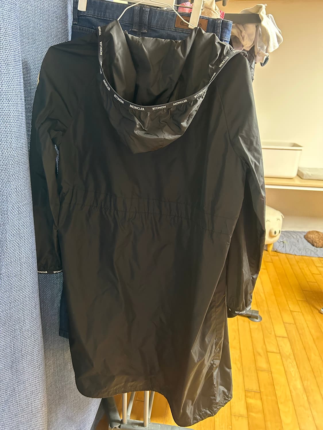 몽클레어 블랙 바람막이 상품이미지2