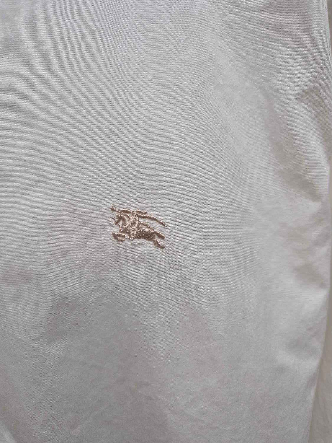 버버리 화이트셔츠  상품이미지2