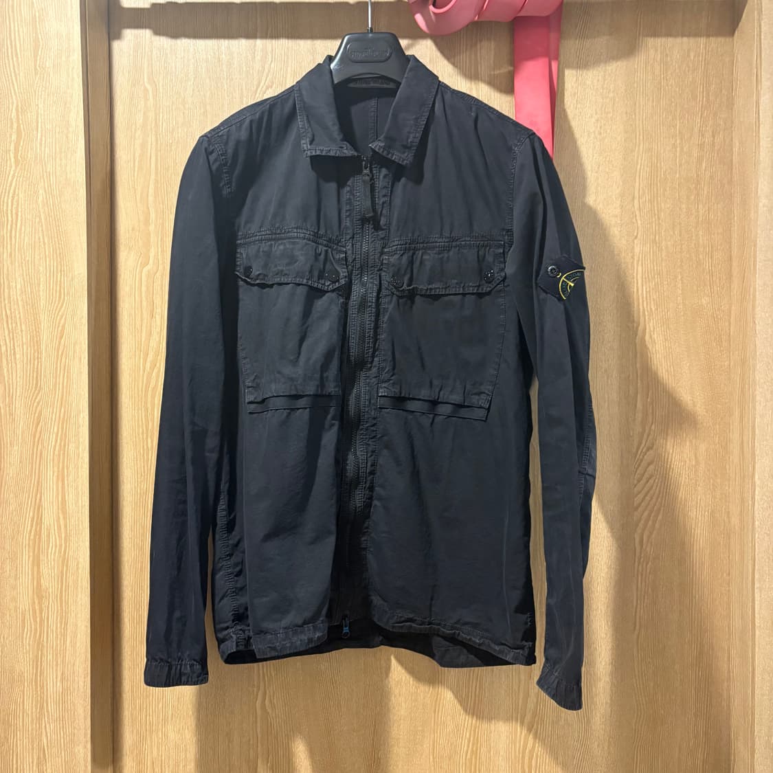 스톤 아일랜드 102WN 브러쉬드 오가닉 코튼 오버셔츠 블랙 - 23FW 상품이미지1