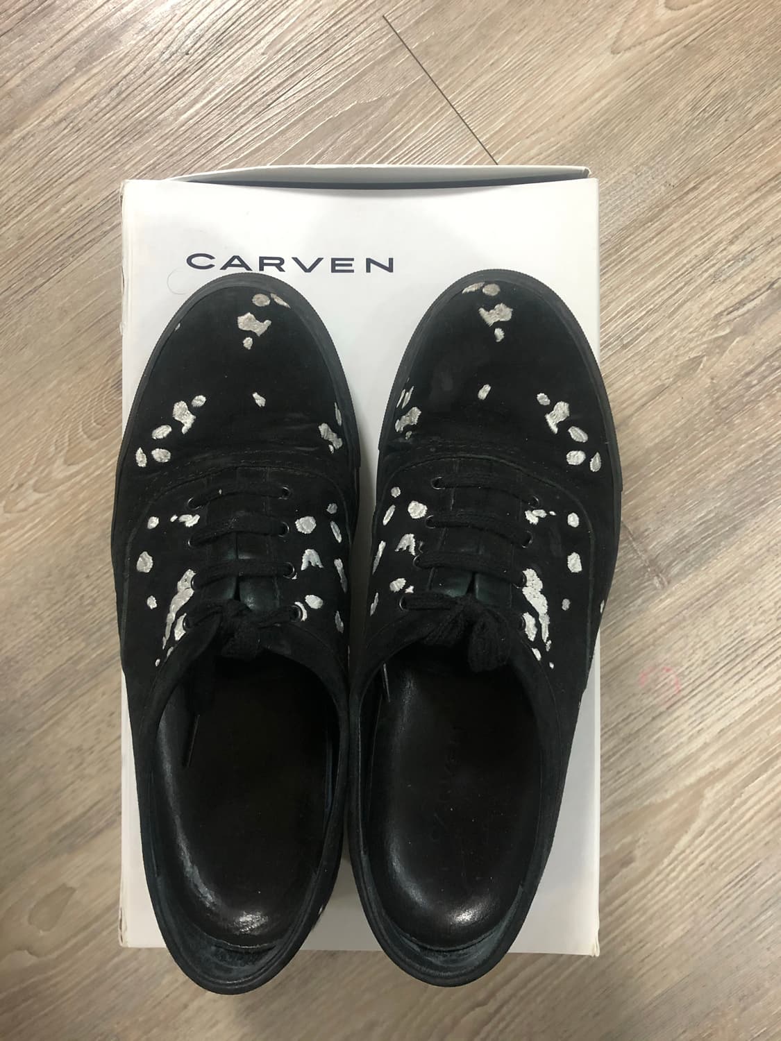 까르뱅 벚꽃자수 스니커 반스 어센틱 상품이미지3