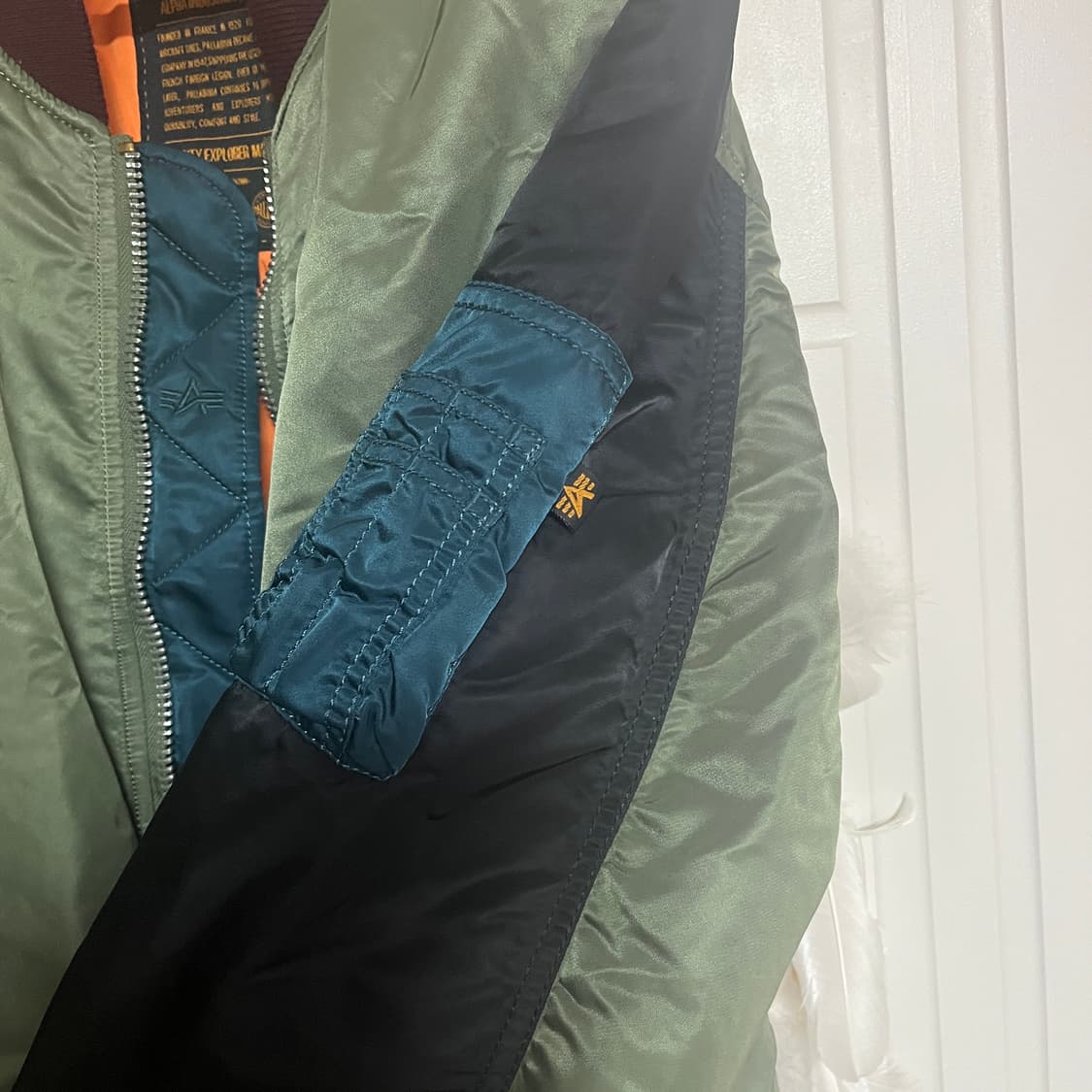 팔라디움 알파인더스트리 레어템 라지사이즈 상품이미지7