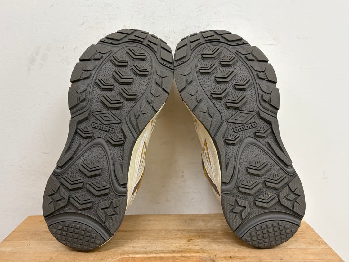 엄브로 여성 운동화 240 상품이미지7