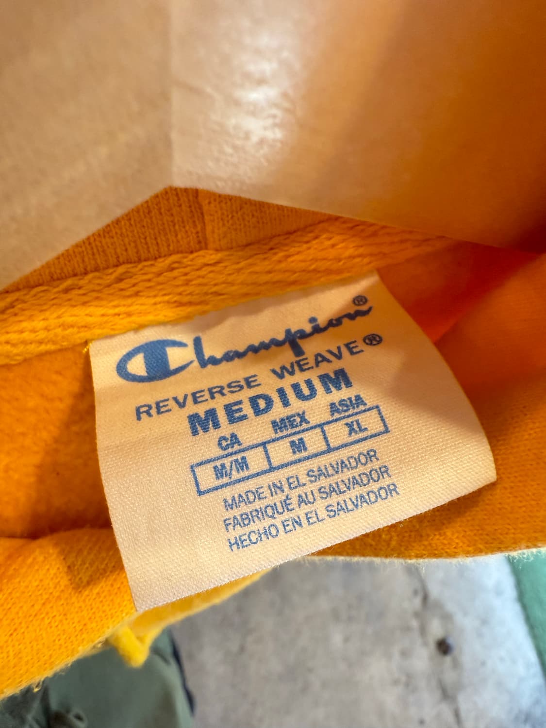 챔피온 옐로우 후드티 상품이미지2