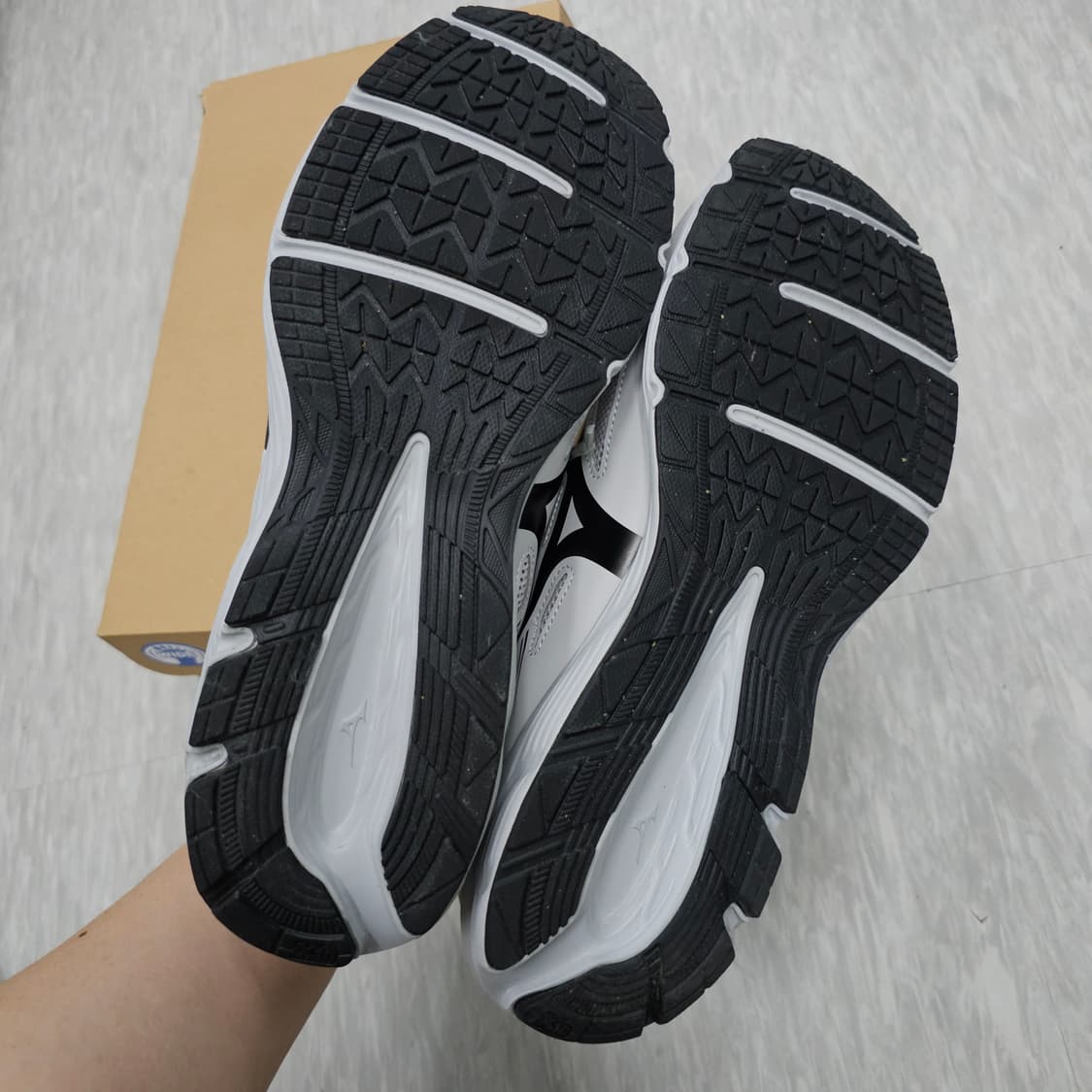 미즈노 Mizuno 런닝 맥시마이저 25 상품이미지3