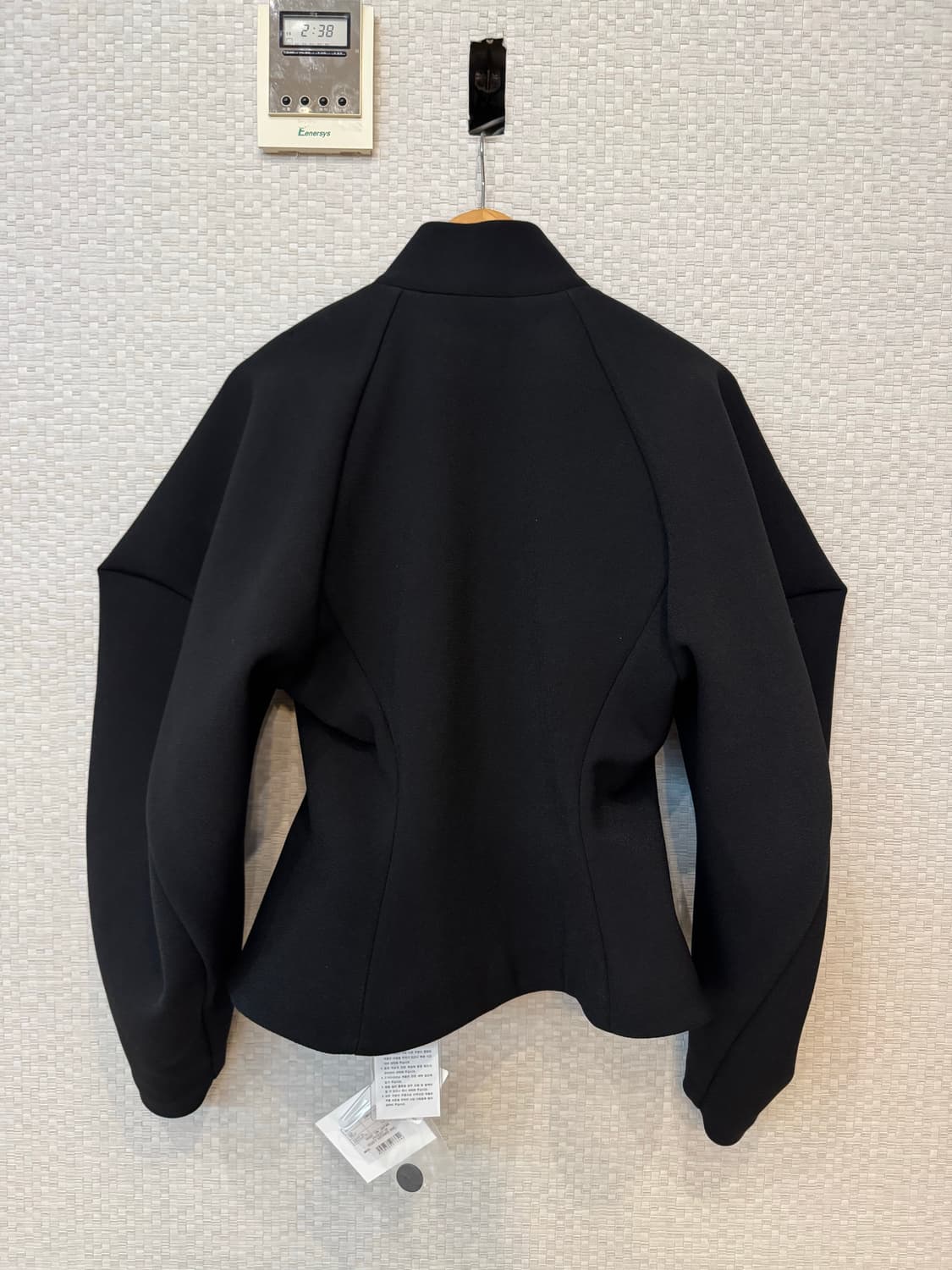 이세이미야케 암스 자켓 블랙 상품이미지3