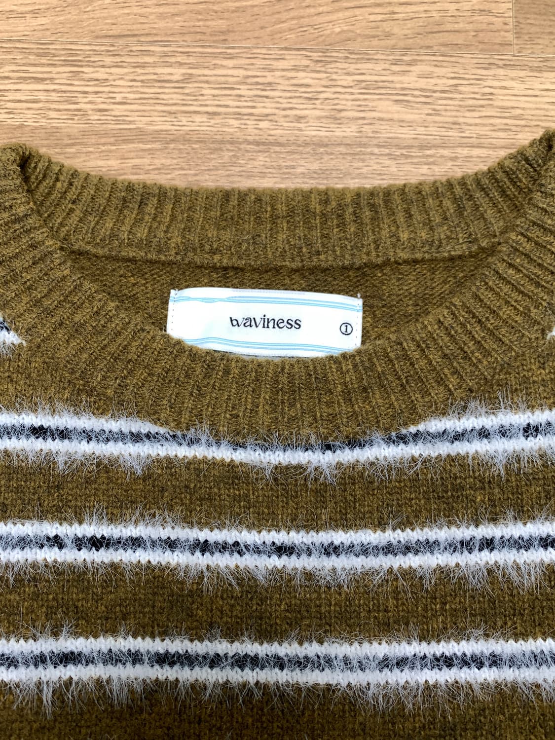 웨이비니스 헤어리 스트라이프 니트 1사이즈 카키브라운 상품이미지2