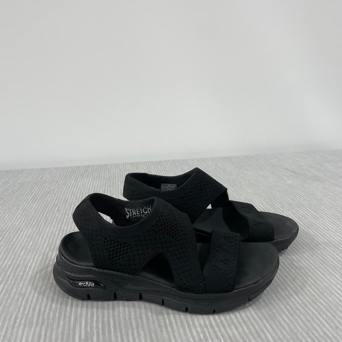 707-6) 스케쳐스 아치핏 샌들 블랙 230mm 상품이미지1