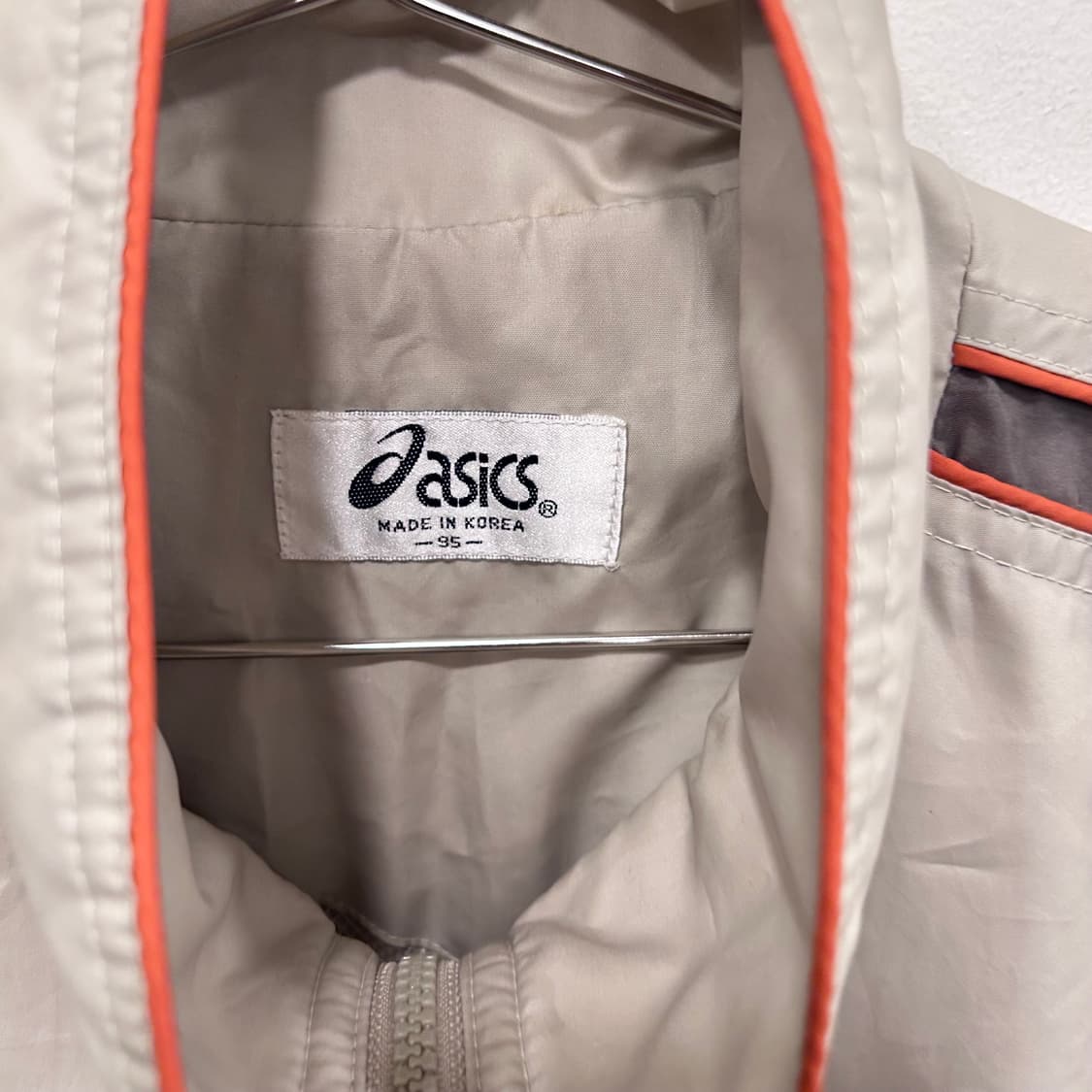 아식스 올드스쿨 핑라인 배색 오버핏 하이넥 바람막이 상품이미지3