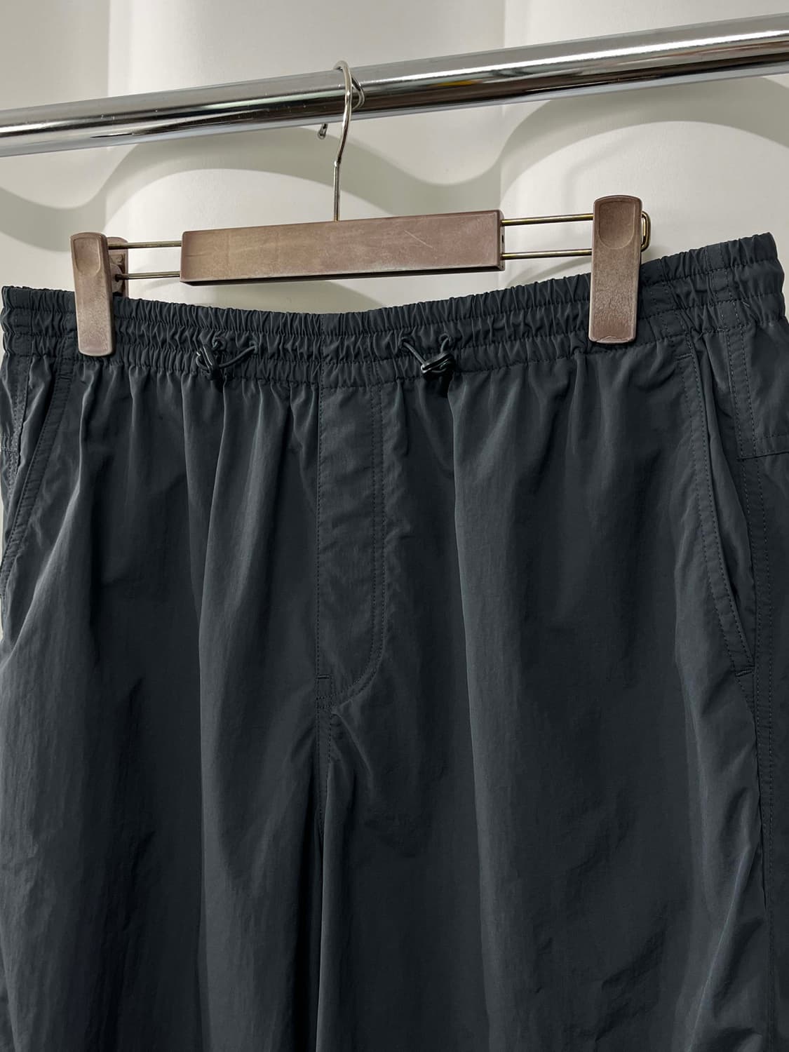 유니클로 UV 프로텍션 파라슈트 파라트루퍼 네이비그레이 나일론 팬츠 상품이미지5