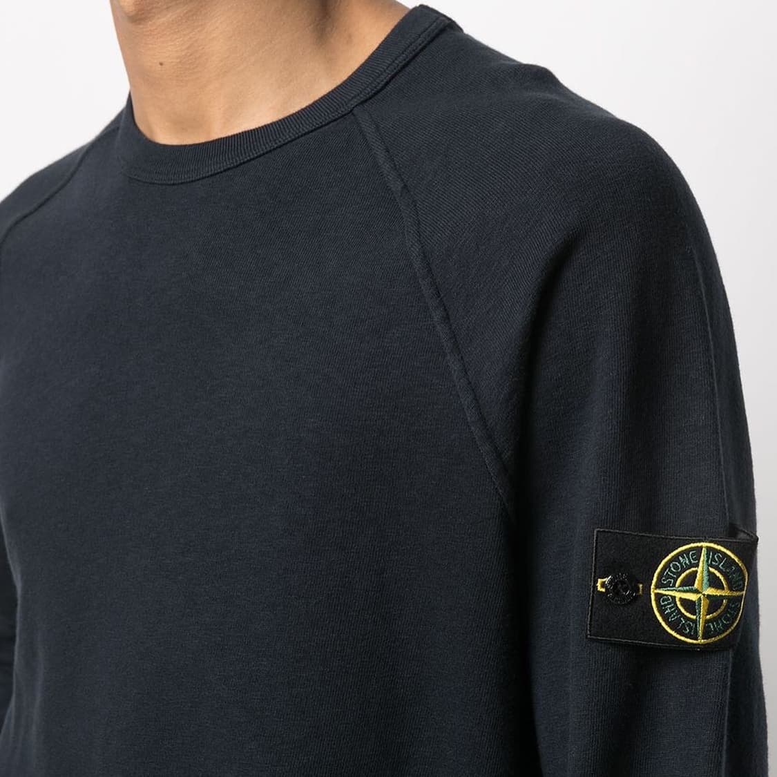 스톤 아일랜드 21s/s 올드이펙트 와펜 크루넥맨투맨 상품이미지4