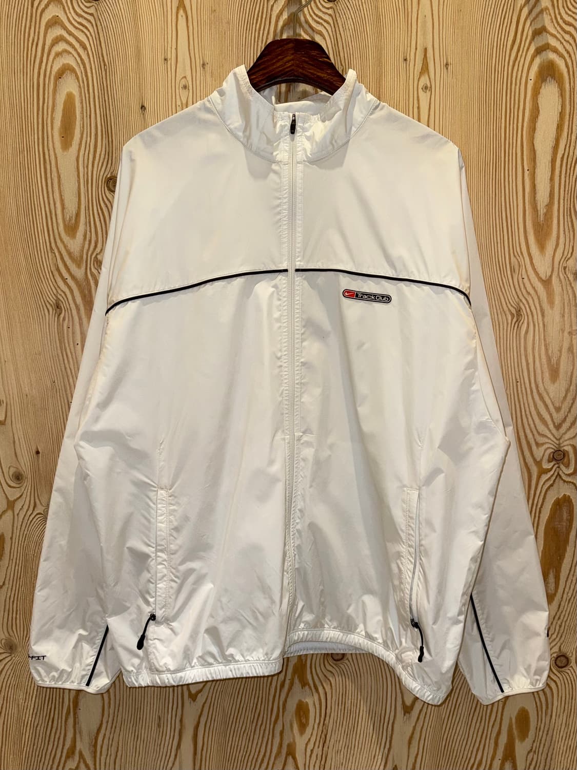 나이키 트랙 클럽 스톰핏 러닝 자켓 상품이미지1