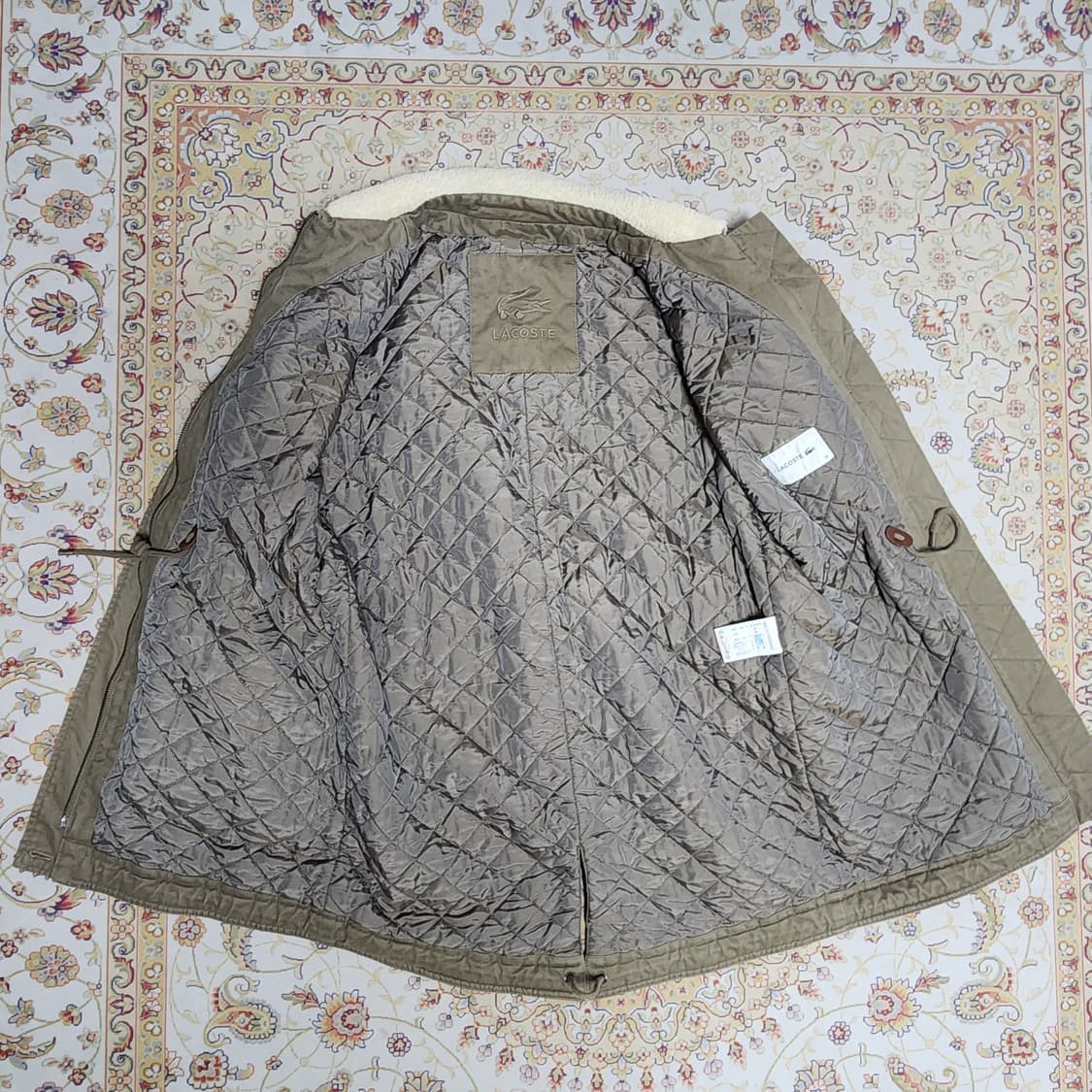 라코스테 여성 누빔 야상
90 상품이미지6