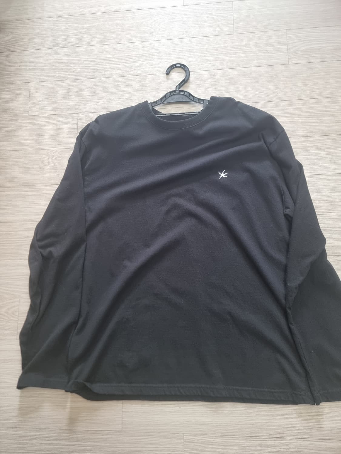 더콜디스트모먼트 롱슬리브 상품이미지1