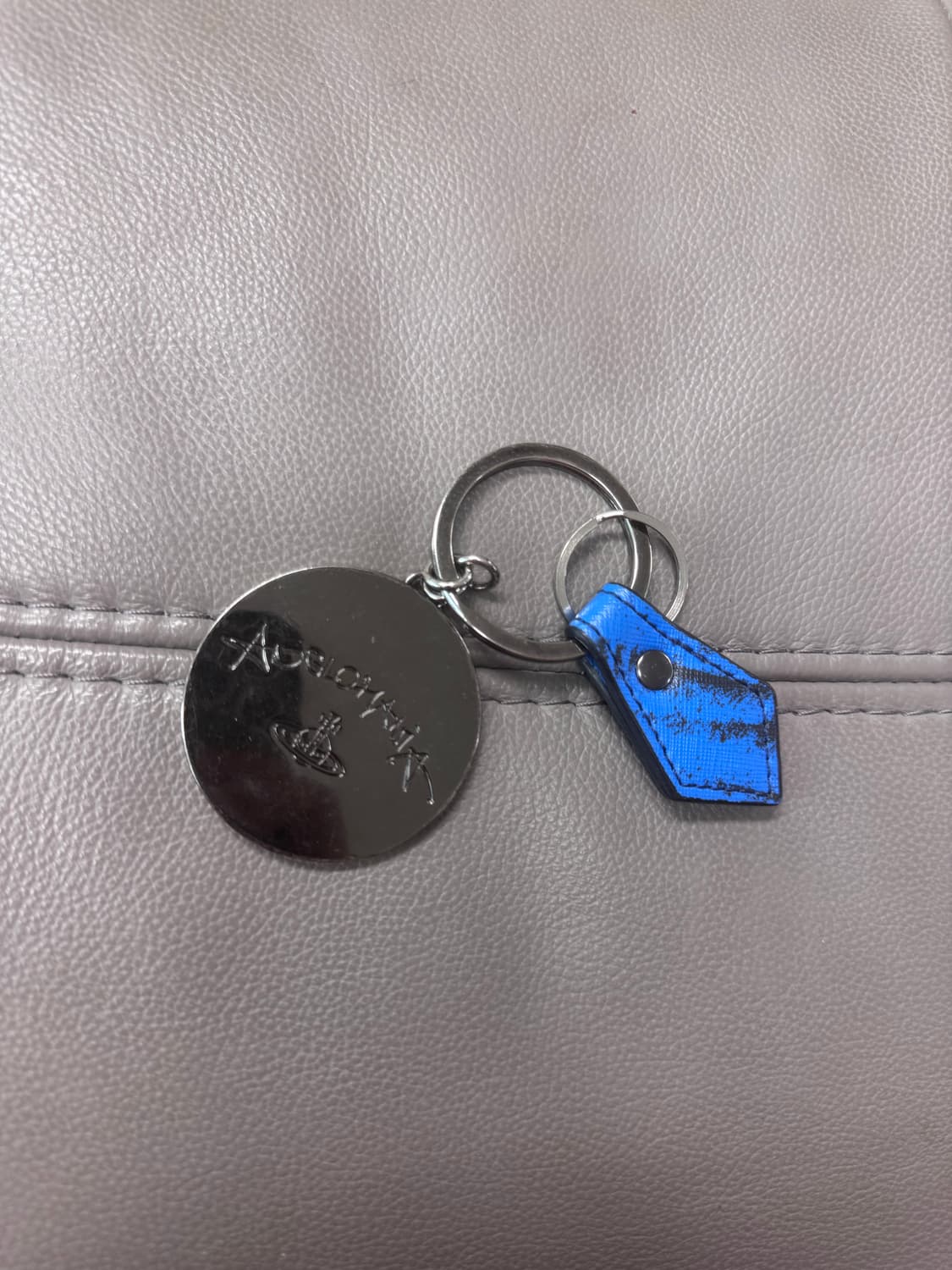 비비안웨스트우드 스마일 키링 상품이미지3