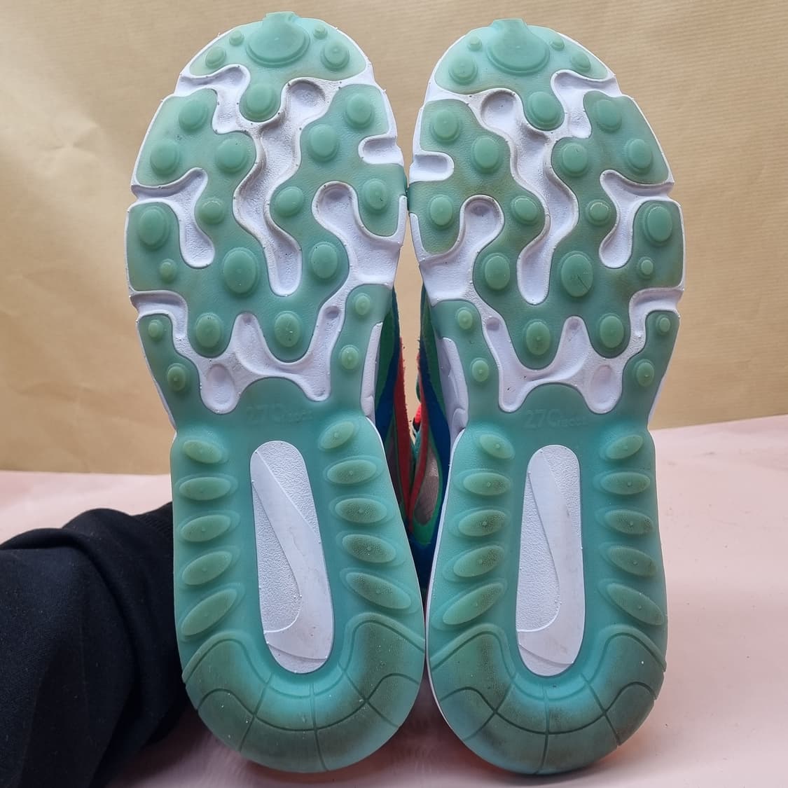 나이키 에어맥스 270 리액트 운동화250  상품이미지3