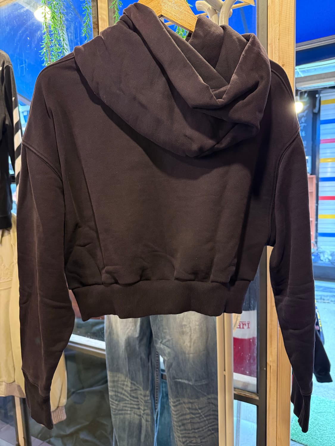 타미진스 블랙 크롭 후드티 상품이미지4