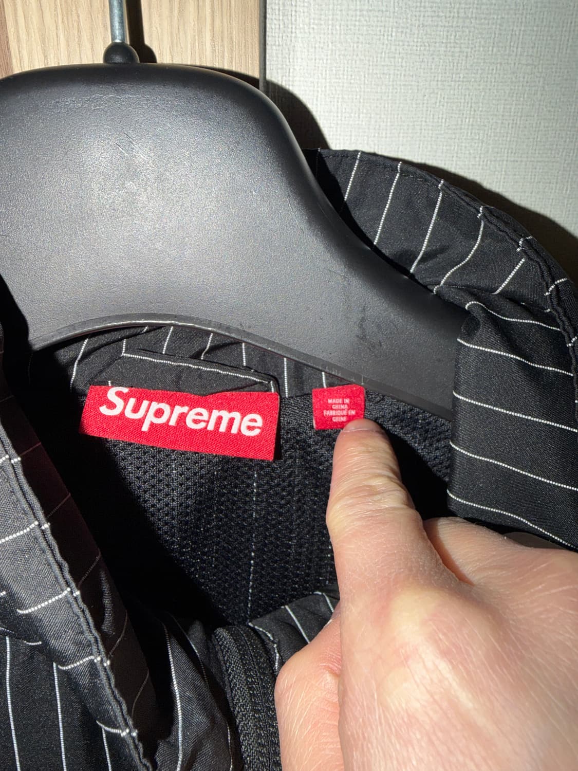 슈프림 리플렉티브 핀스트라이프 자켓 M 상품이미지5