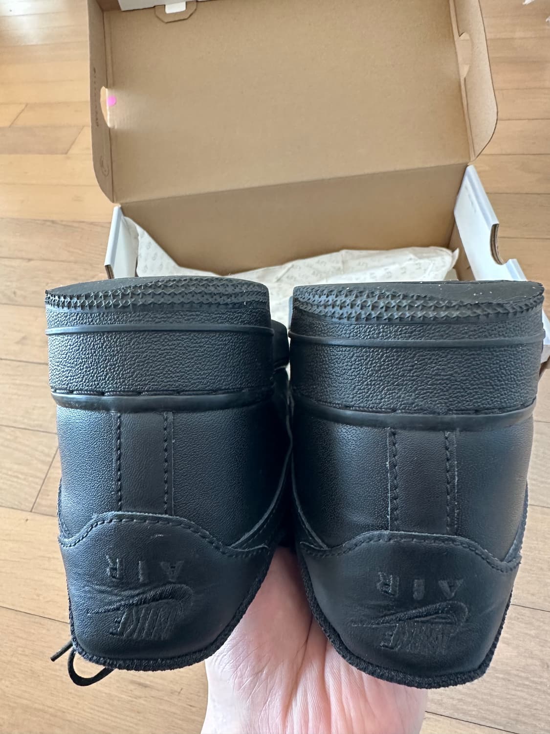 나이키 에어포스1 올블랙 260 상품이미지5