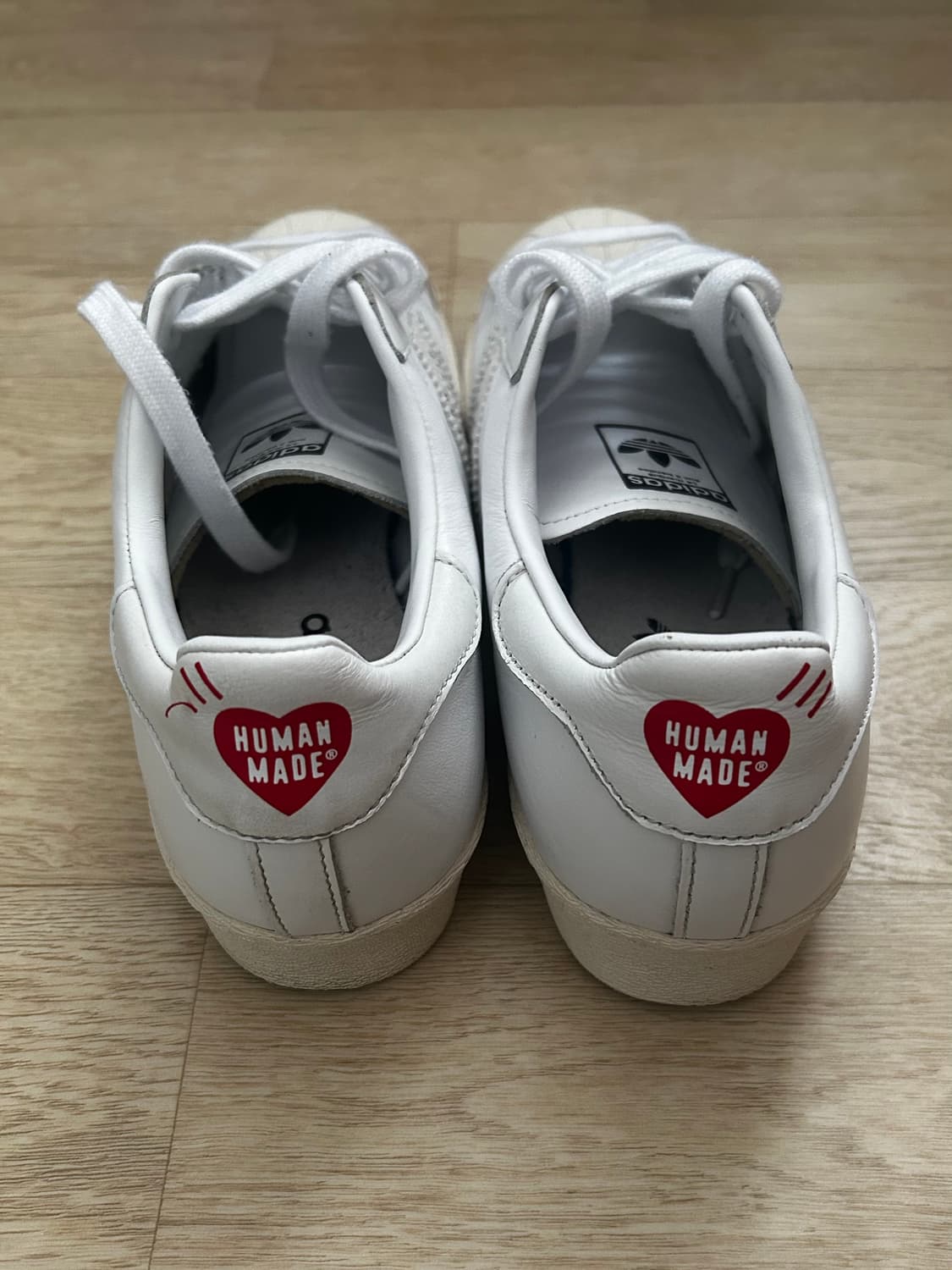 아디다스 휴먼메이드 슈퍼스타 화이트 (280) 상품이미지5