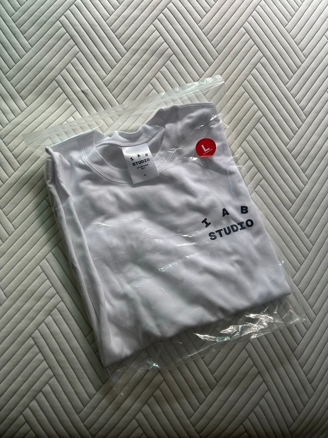 [M-L] 아이앱 스튜디오 백로고 화이트 네이비 상품이미지2