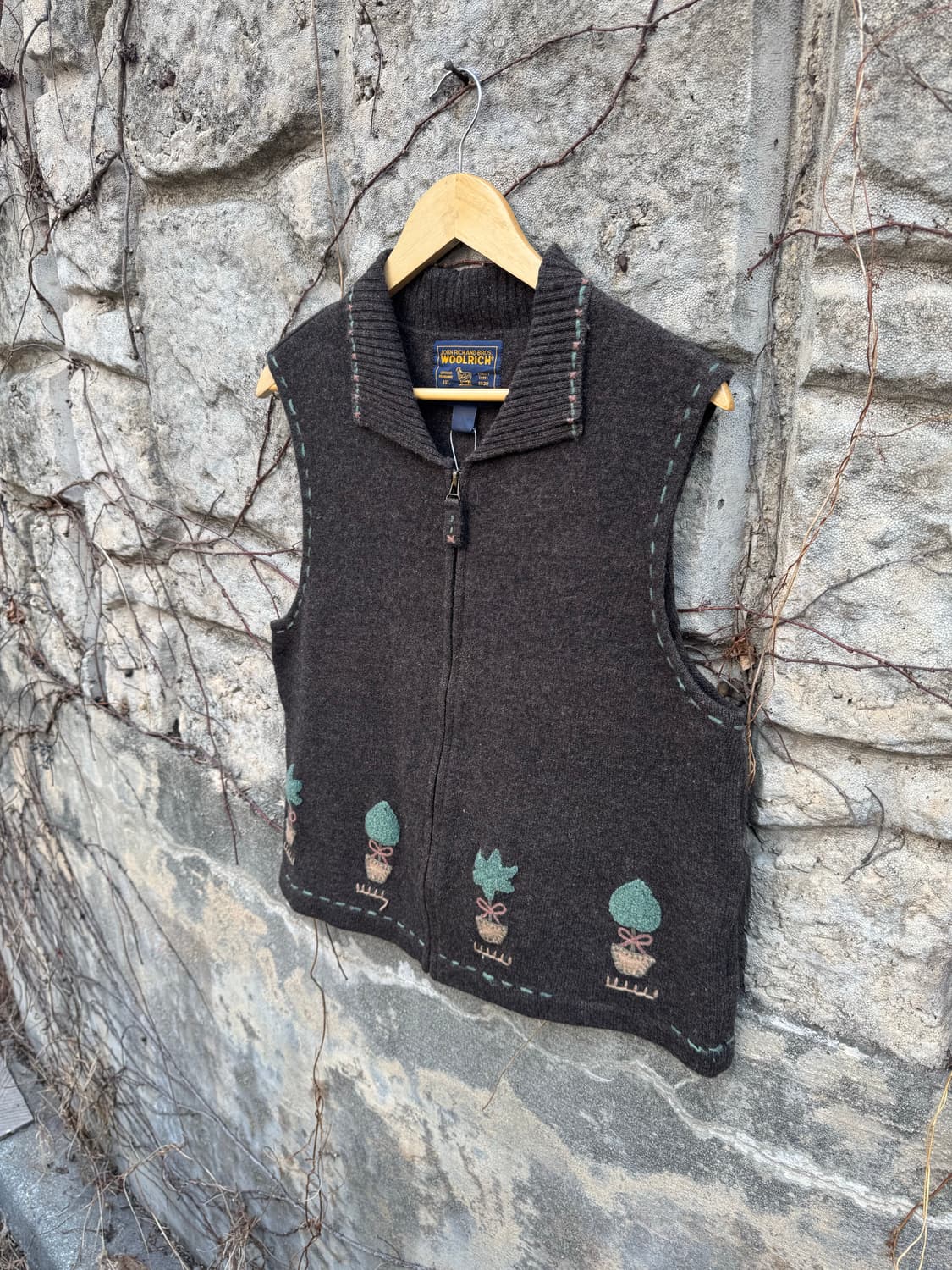 울리치 빈티지 램스울 자수 니트 베스트 상품이미지3