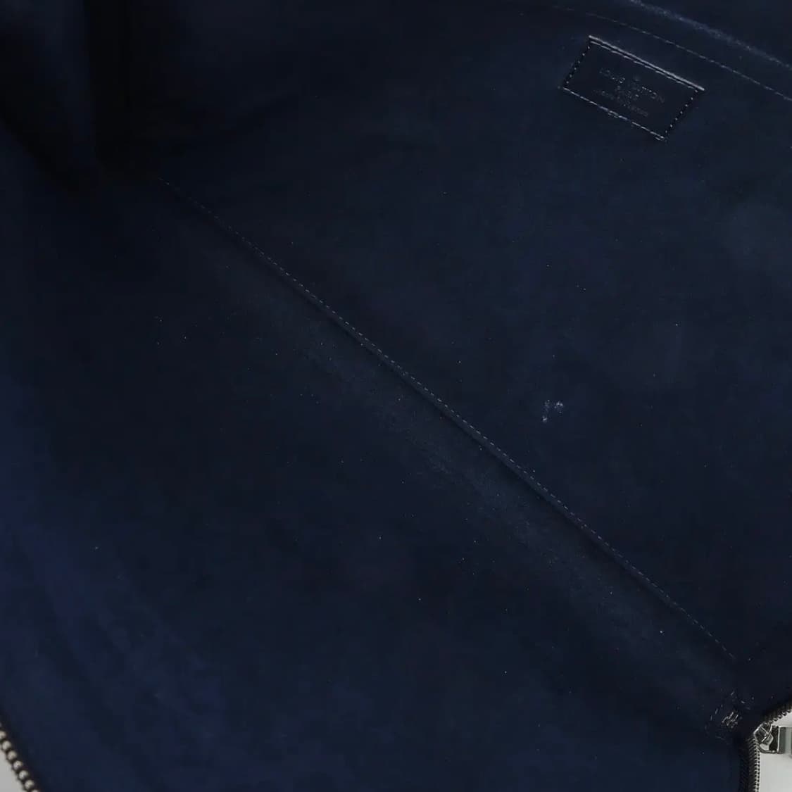 루이비통 에삐 클러치백 포쉐트 주르 GM 상품이미지5