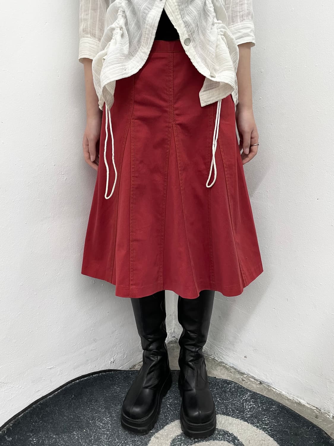 레드 절개 스티치 미디 스커트 상품이미지1