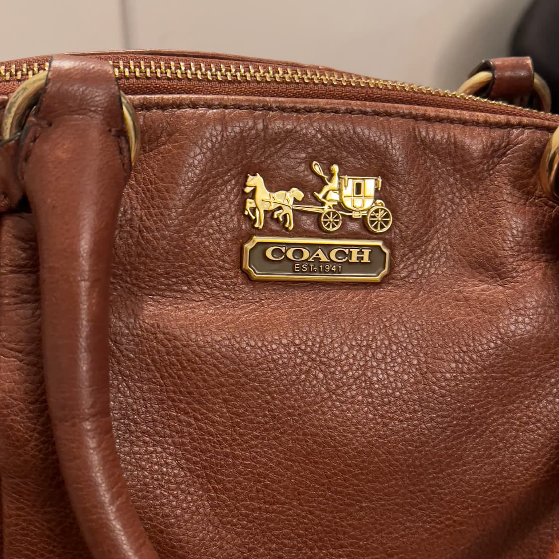 Coach vintage leather shoulder bag 상품이미지3