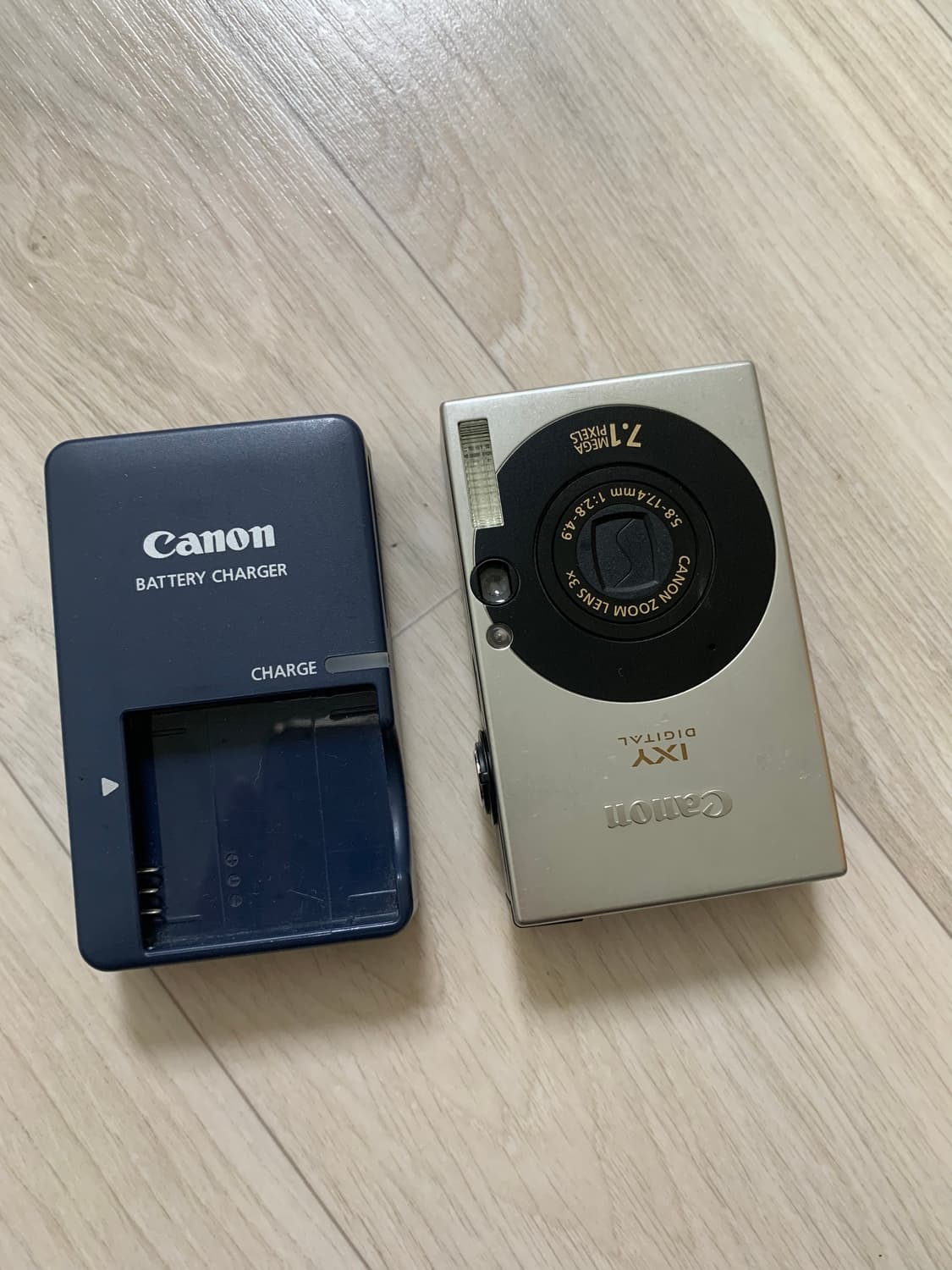 캐논 디카 익서스70 익시10 카메라 판매합니다 상품이미지1