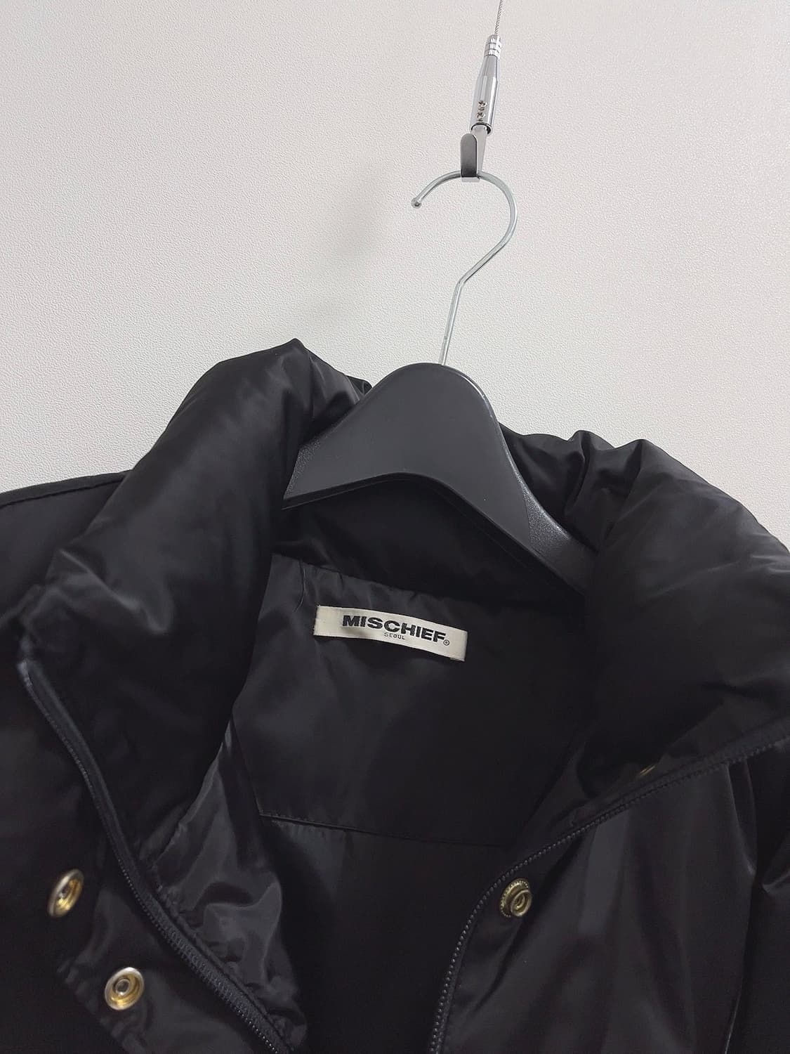 미스치프 블랙 숏패딩 상품이미지3