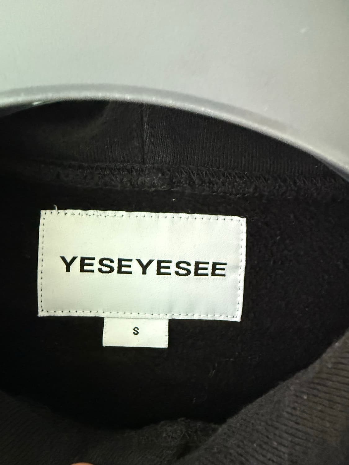 YESEYESEE 후드티 S 블랙 (사이즈크게나옴) 상품이미지4