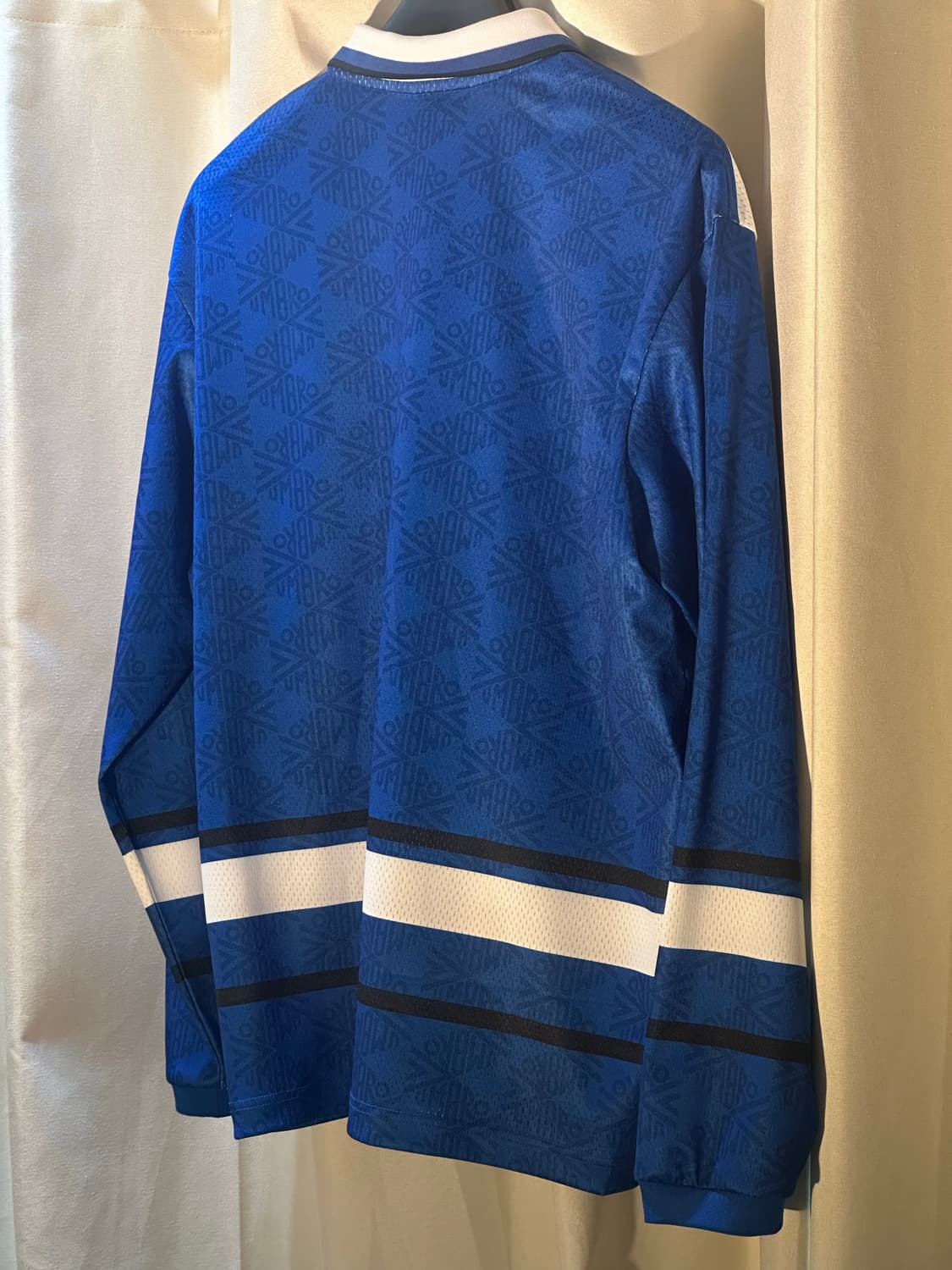 엄브로_레이스업 메쉬 긴팔 티셔츠 XL 상품이미지5