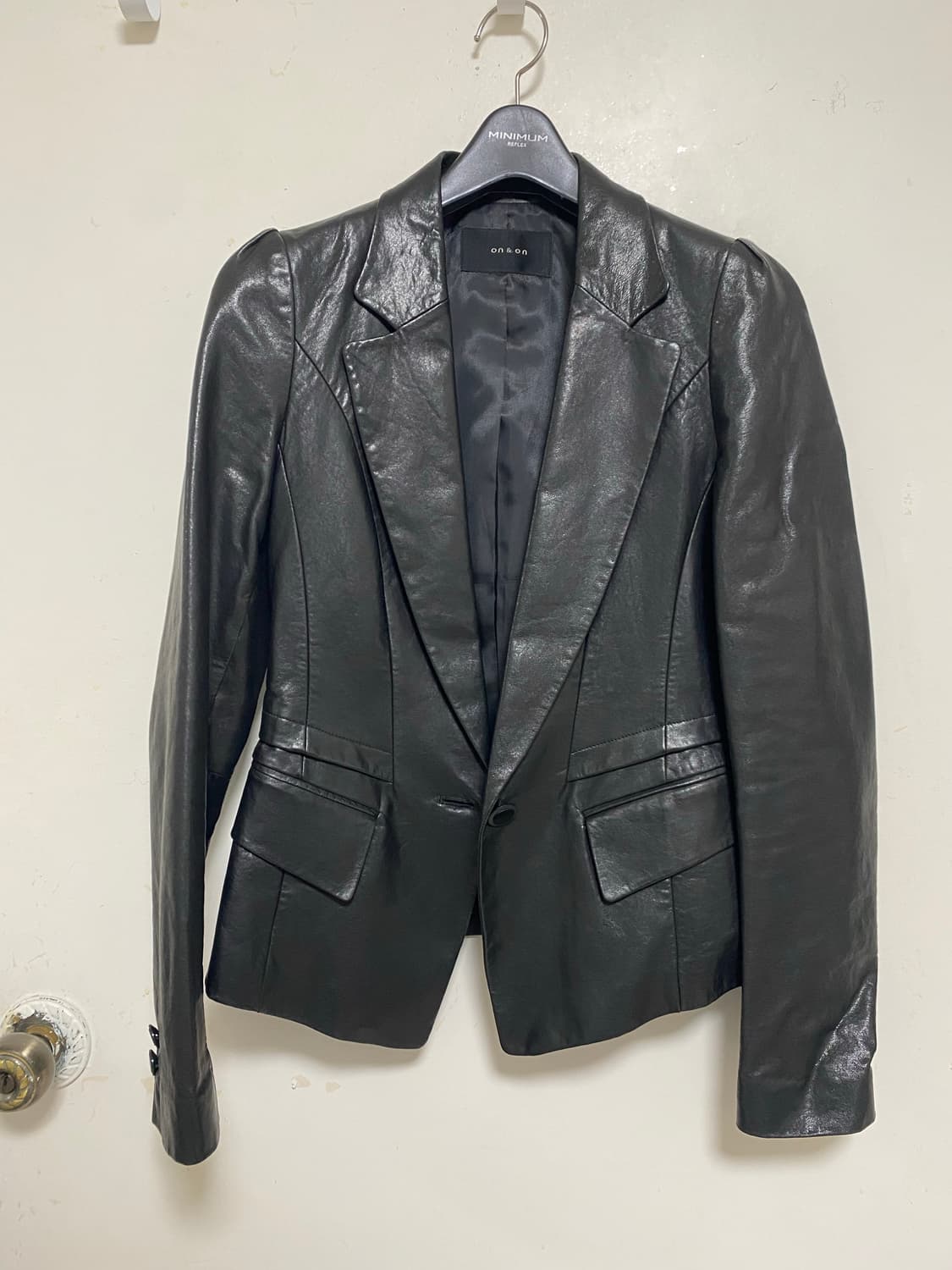 온앤온 가죽 블레이저 상품이미지1