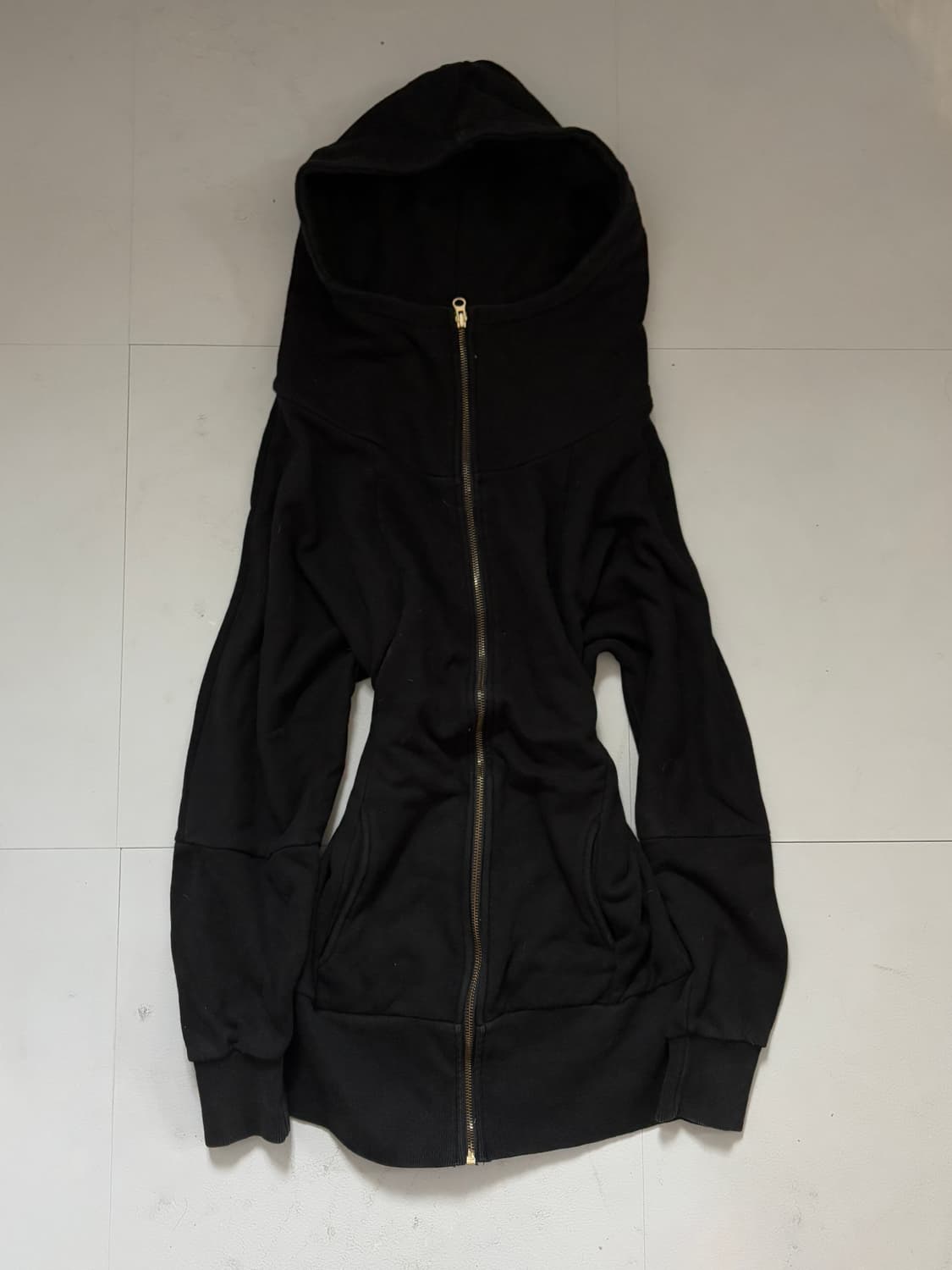 • Black High-Neck Loose-Fit Hood Zip-Up 상품이미지1