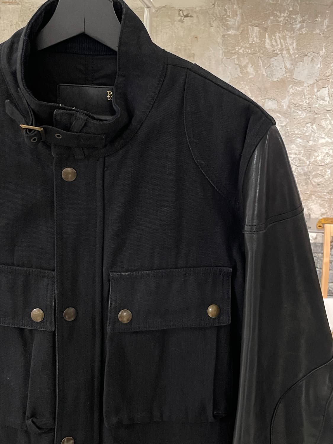 r13 블랙 멀티플 플랩 포켓 레더 슬리브 자켓 상품이미지3