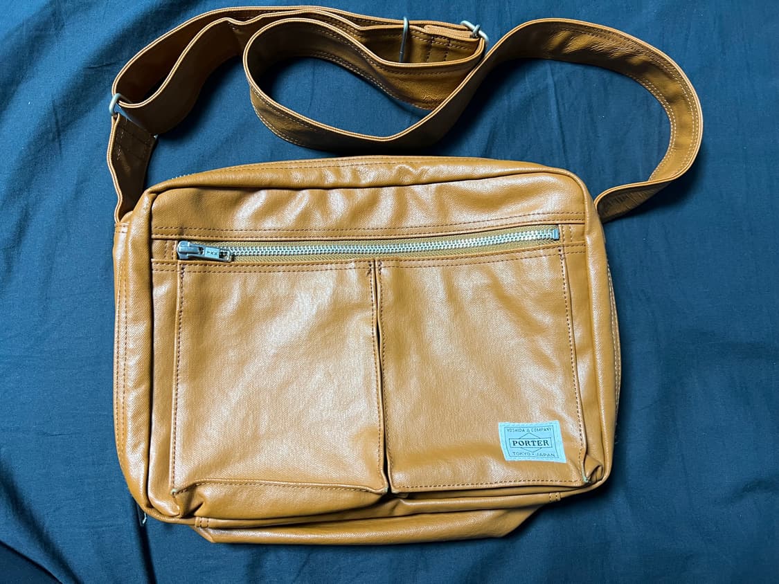 포터 프리스타일 숄더백 라지 카멜 상품이미지1