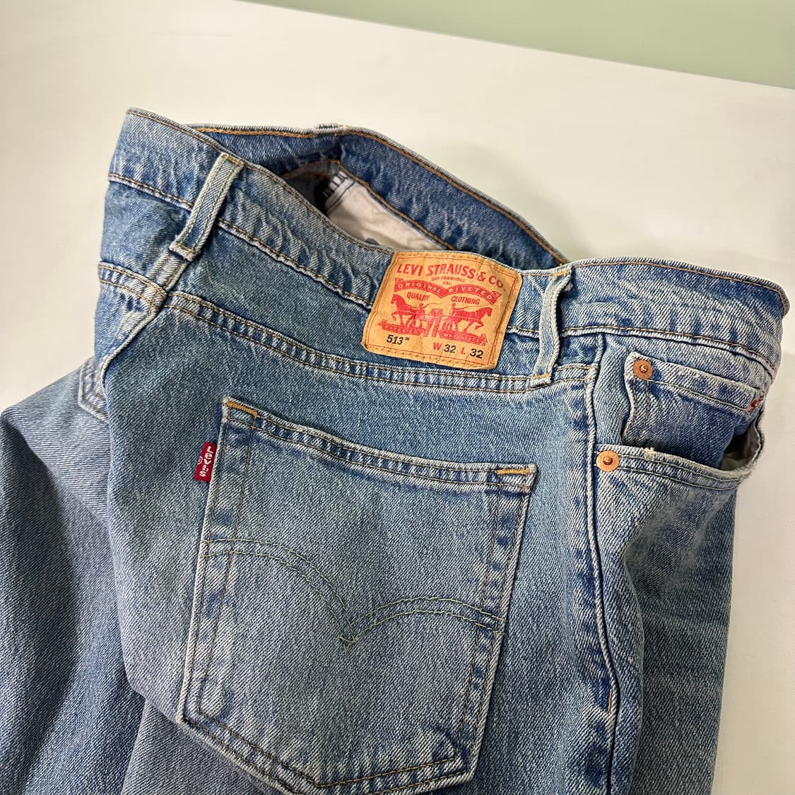 M-L 리바이스513 슬림레귤러핏 중청워시드 데님팬츠 청바지 상품이미지1