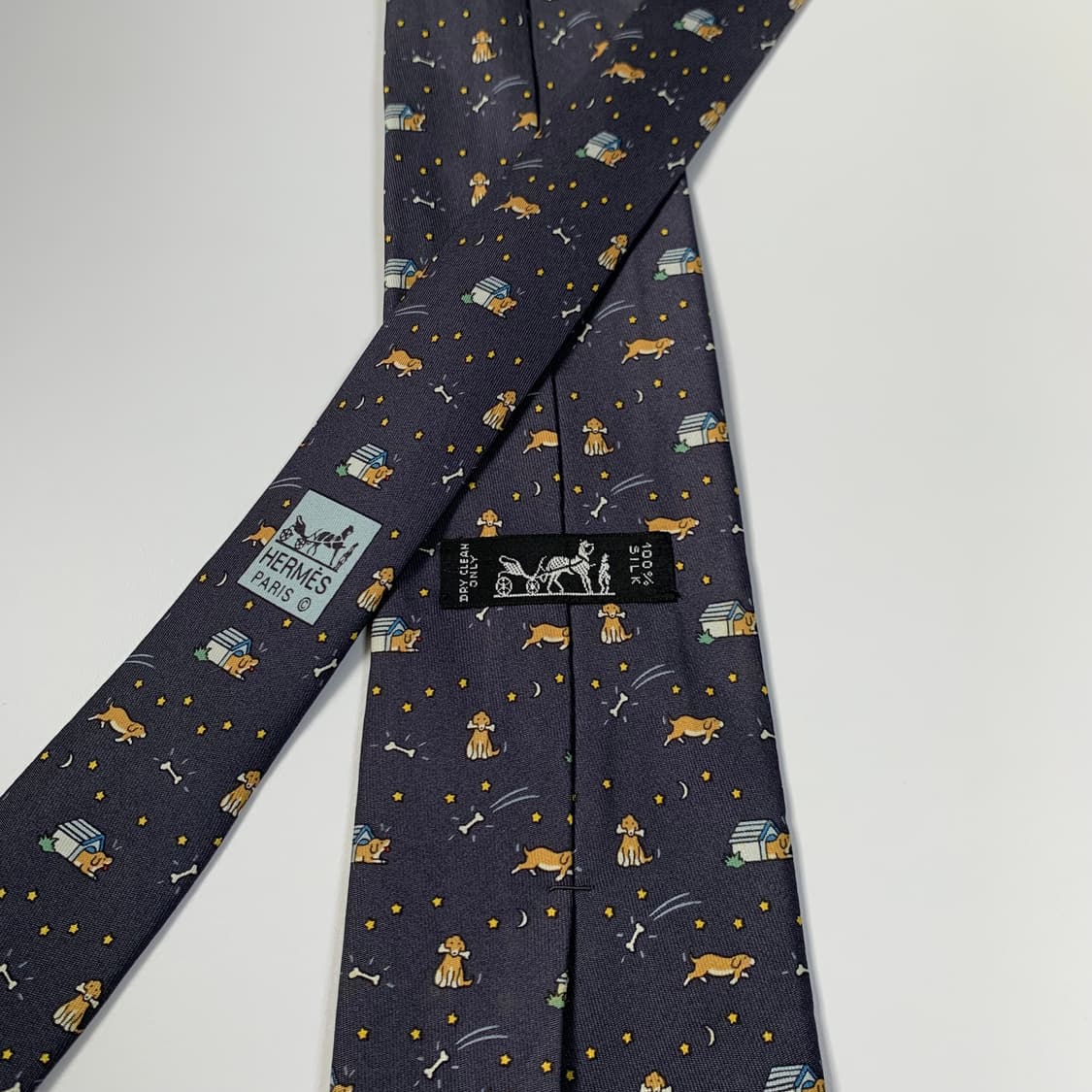 에르메스(HERMES) 챠콜그레이 100실크 명품 정장넥타이 A+등급 상품이미지5