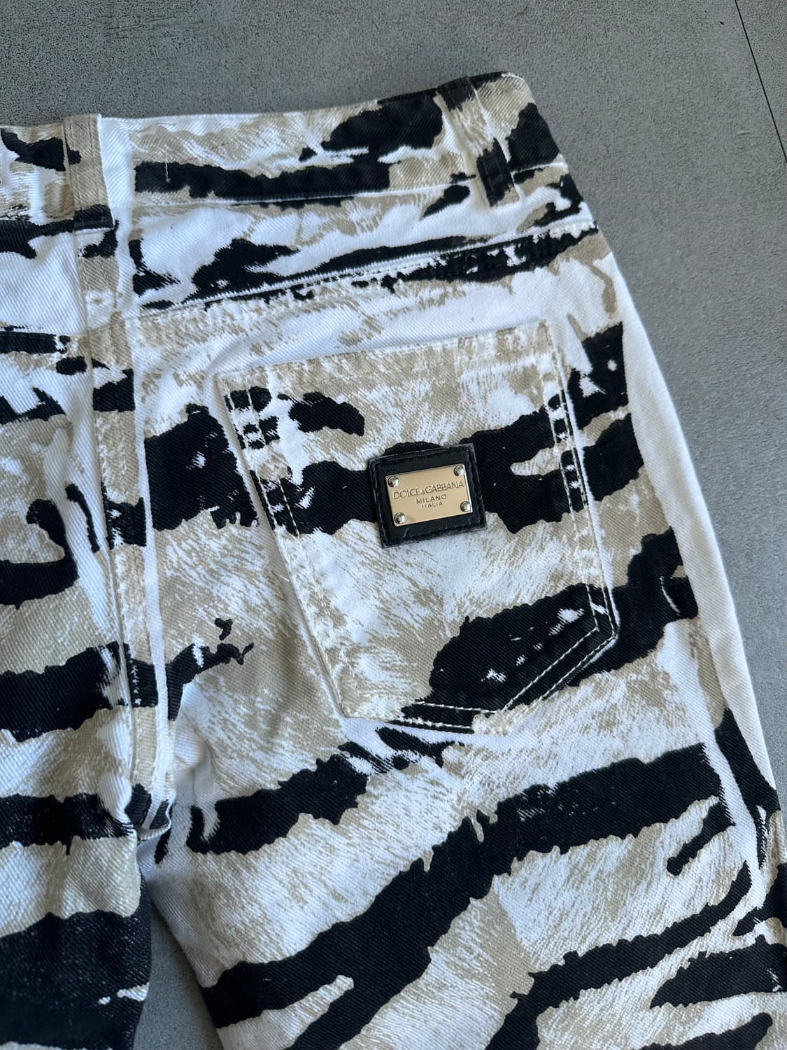 돌체앤가바나 화이트 애니멀 데님팬츠 상품이미지5