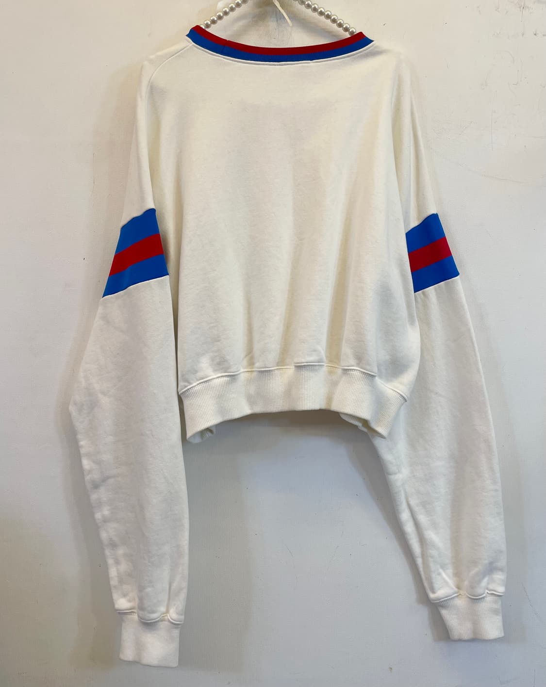 미우미우 크롭 맨투맨:)스웻셔츠 (안유진착용) 상품이미지7