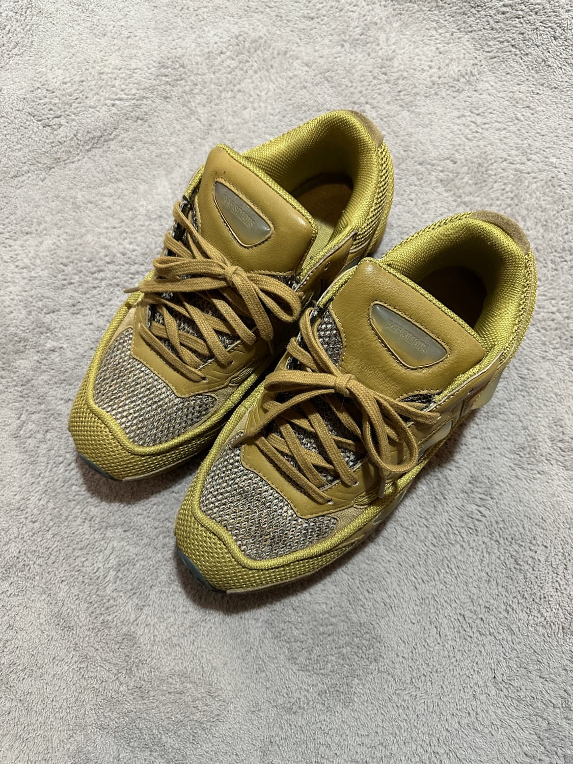 라프시몬스 오즈위고 상품이미지2